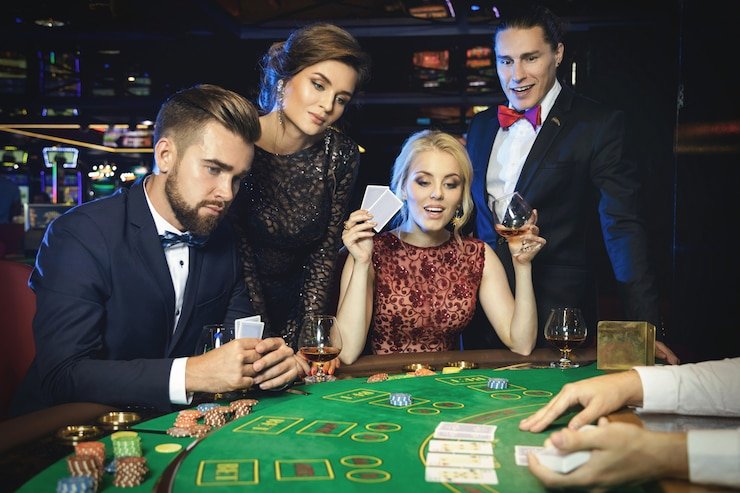 Layar pemilihan permainan gratis di hstoto menampilkan berbagai kategori slot dan live-dealer